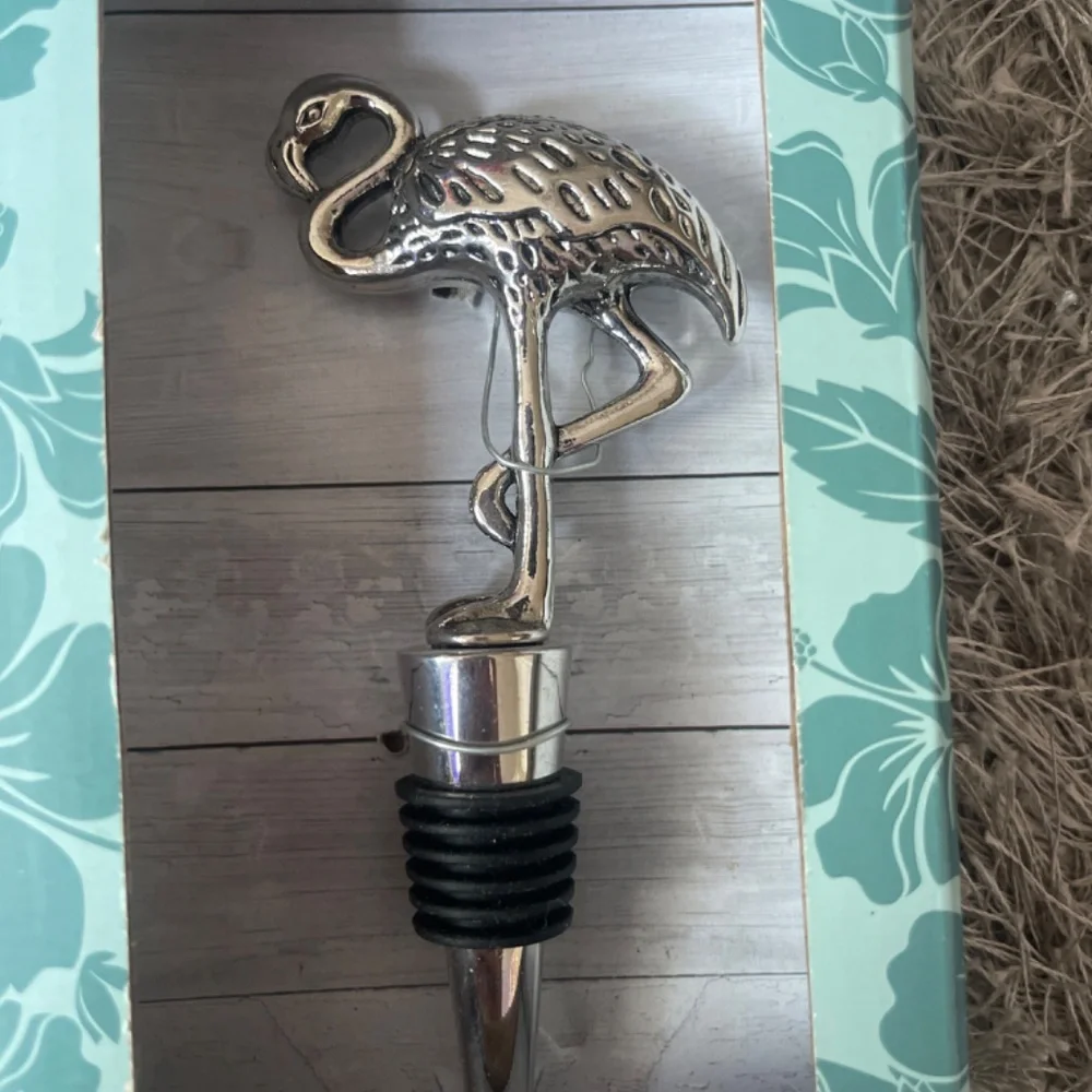 NWT Tommy Bahama Silver Flamingo Bottle / Wine Stopper